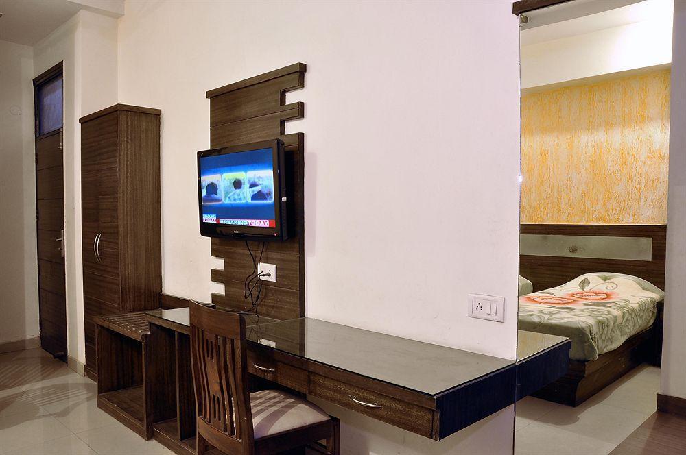 Oyo 3472 Hotel Rama Inn New Delhi Exterior foto