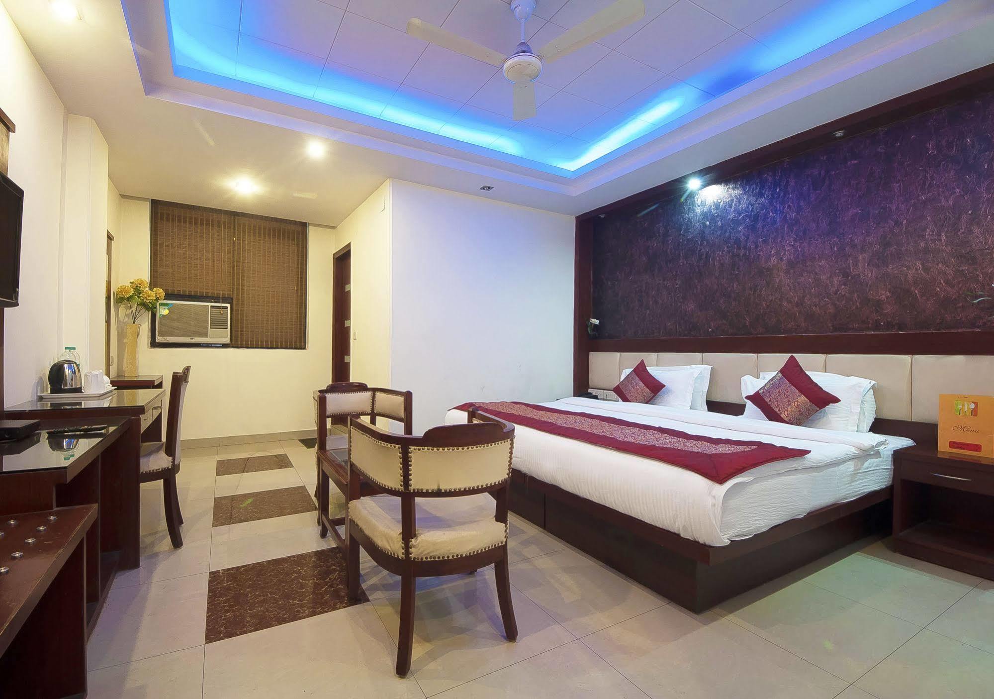 Oyo 3472 Hotel Rama Inn New Delhi Exterior foto