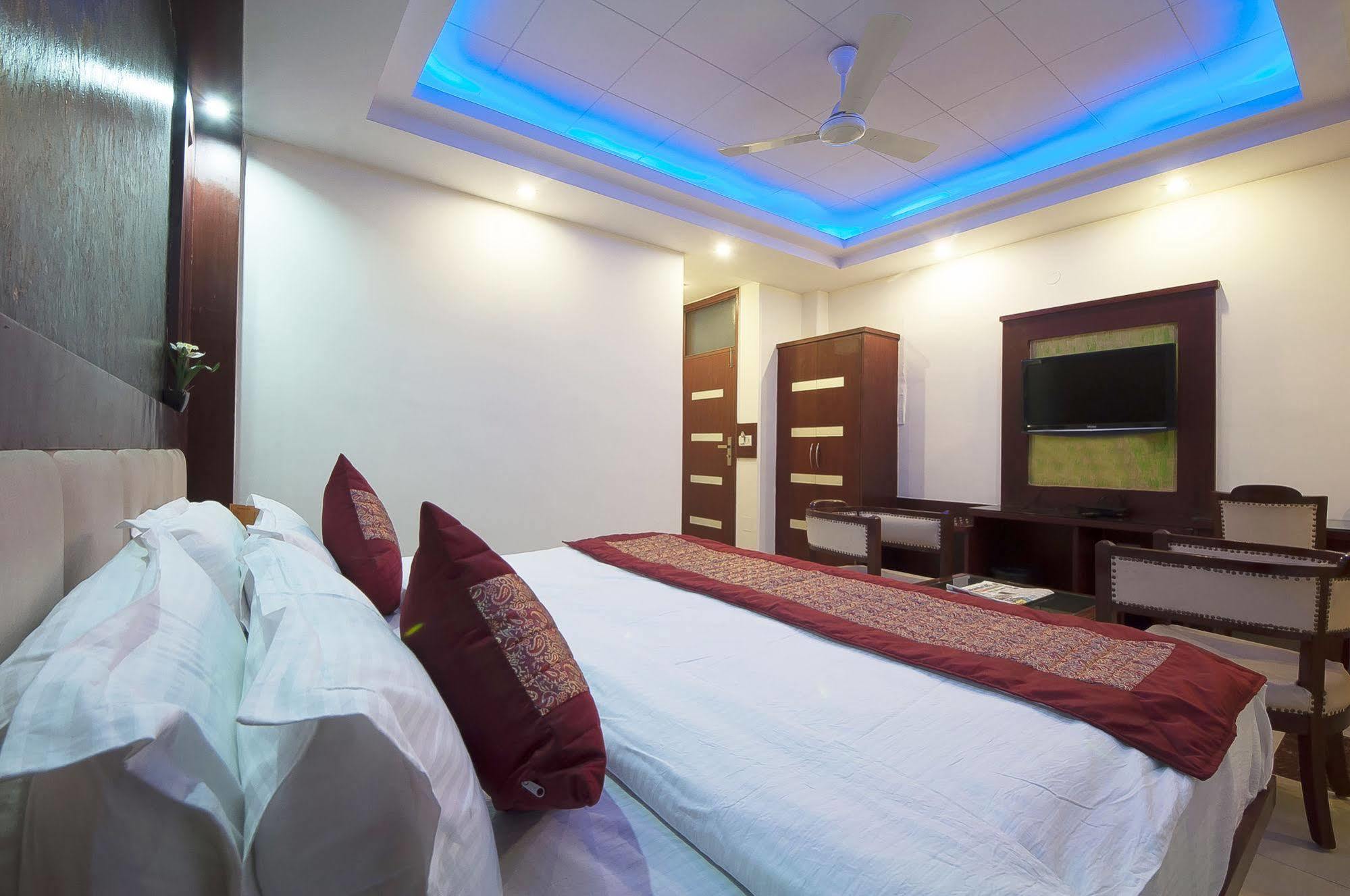 Oyo 3472 Hotel Rama Inn New Delhi Exterior foto