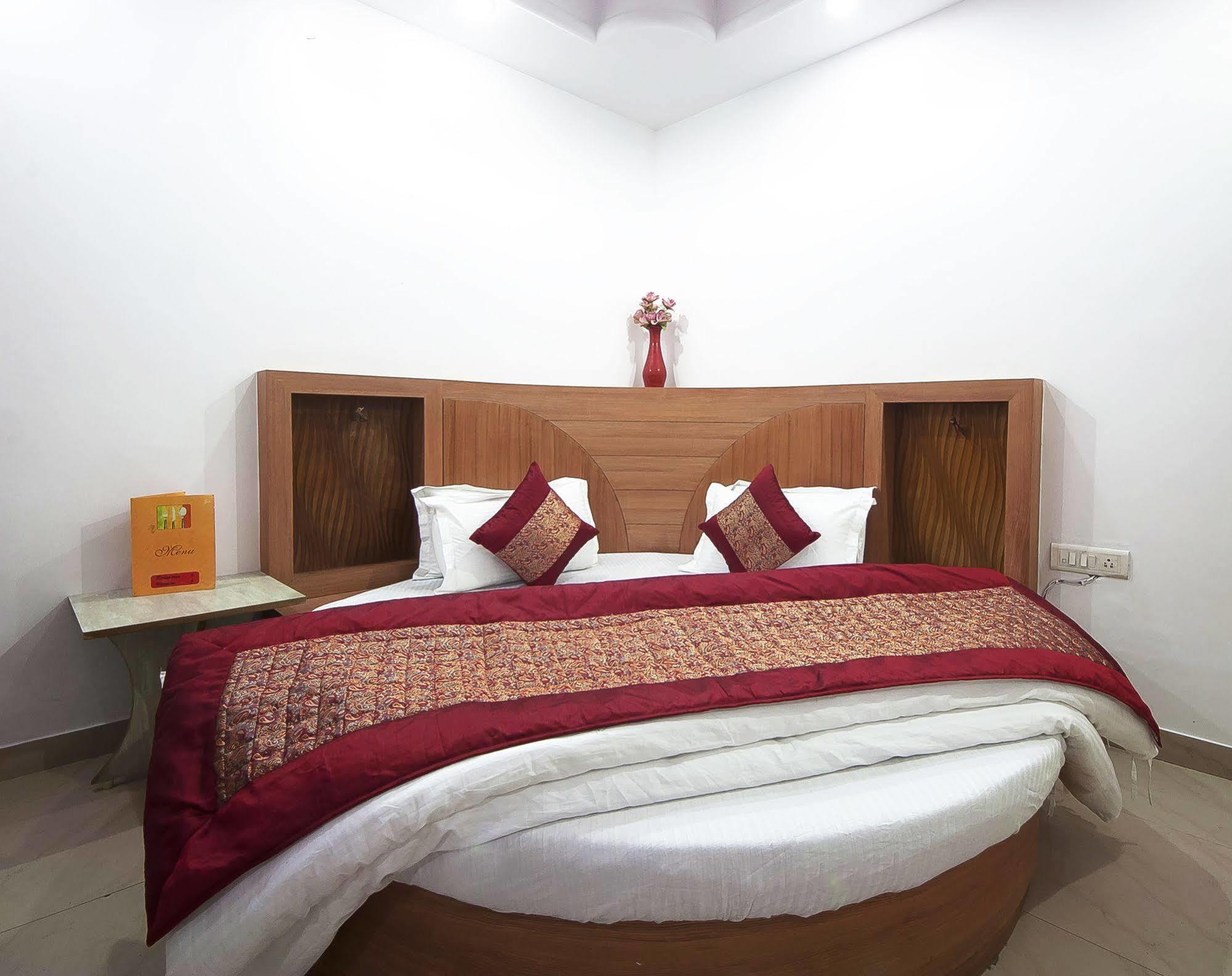 Oyo 3472 Hotel Rama Inn New Delhi Exterior foto