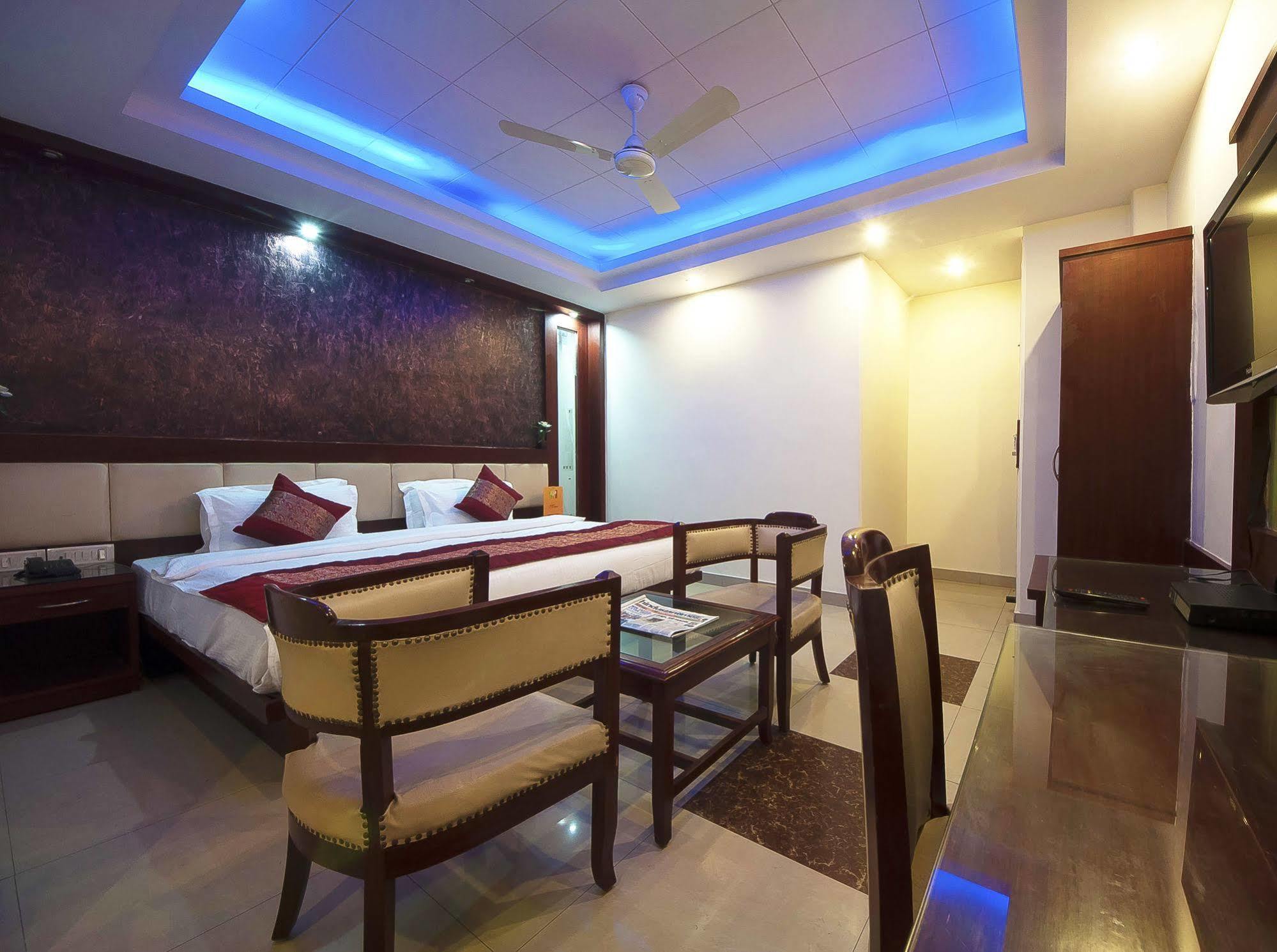 Oyo 3472 Hotel Rama Inn New Delhi Exterior foto