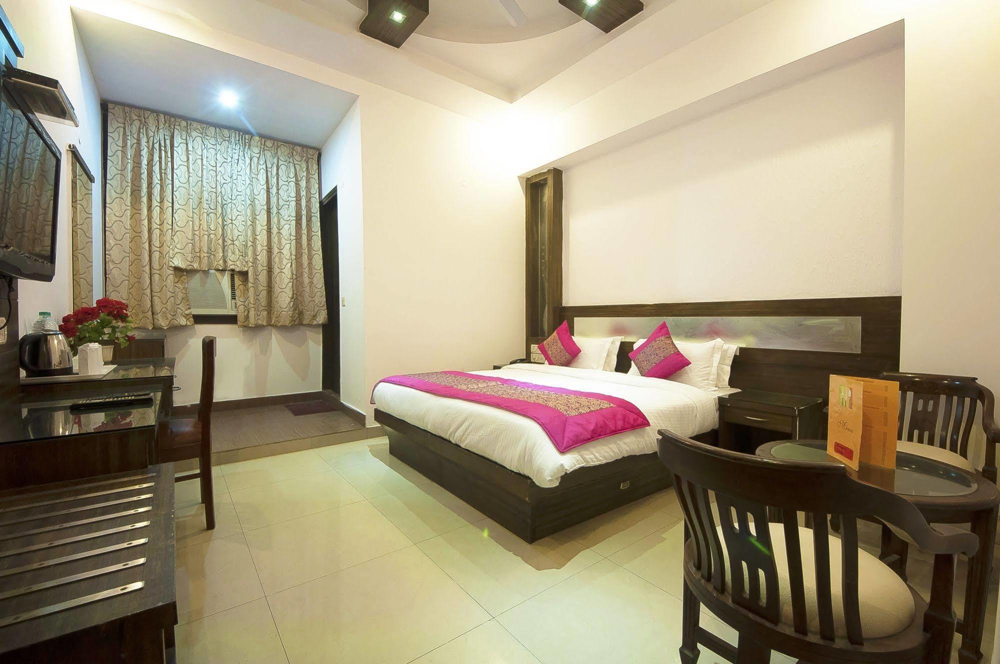 Oyo 3472 Hotel Rama Inn New Delhi Exterior foto